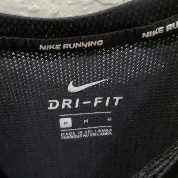 Nike Dri-Fit medium - Picture 4 of 9